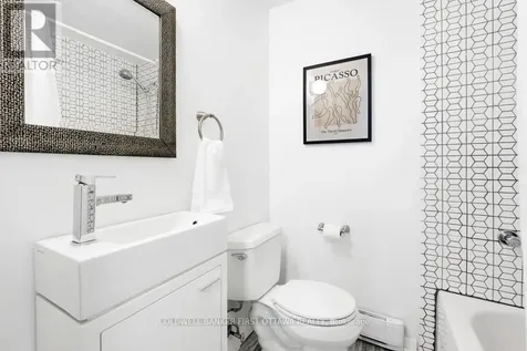 2682B Moncton Road Ottawa ON K2B 7W1