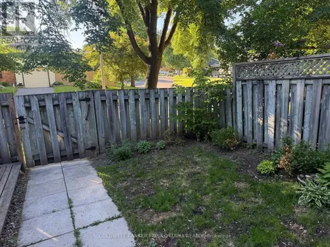 2682B Moncton Road Ottawa ON K2B 7W1
