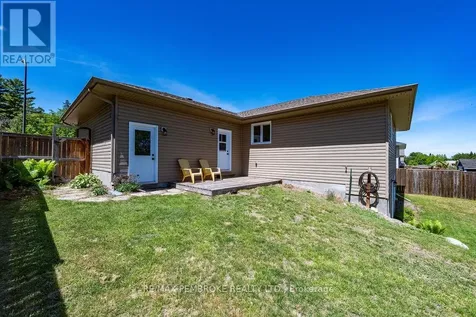 74 Oak Avenue Petawawa ON K8H 0B5