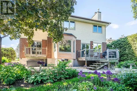 30 Huntings End Avenue Ottawa ON K2M 1R3