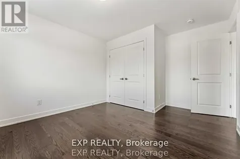 911 Duxbury Lane Ottawa ON K4M 0M2