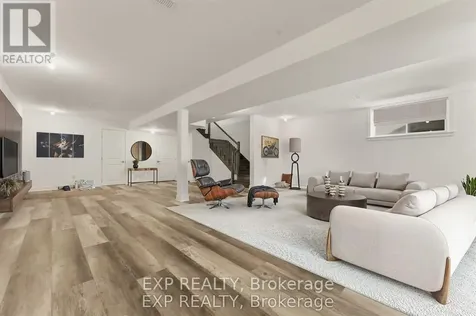 911 Duxbury Lane Ottawa ON K4M 0M2