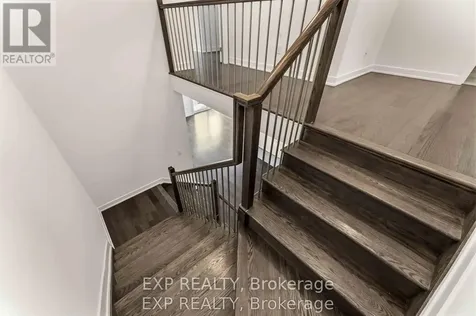 911 Duxbury Lane Ottawa ON K4M 0M2