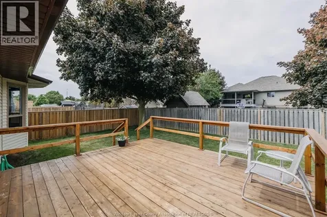 286 Cherrywood Kingsville ON N9Y 3R4