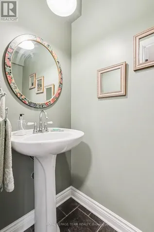 70 Condor Drive Ottawa ON K1V 9C2