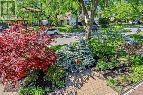 70 Condor Drive Ottawa ON K1V 9C2