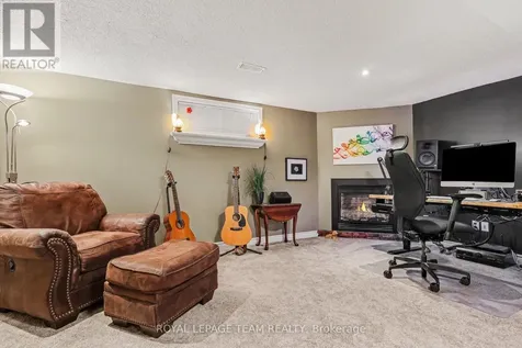 70 Condor Drive Ottawa ON K1V 9C2