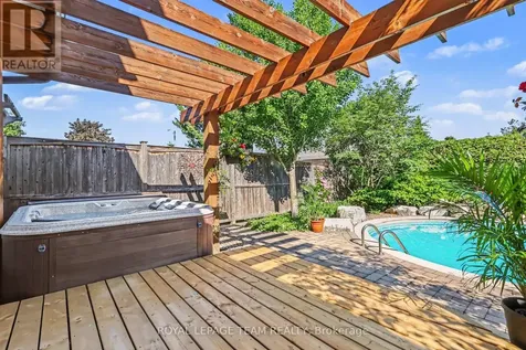 70 Condor Drive Ottawa ON K1V 9C2