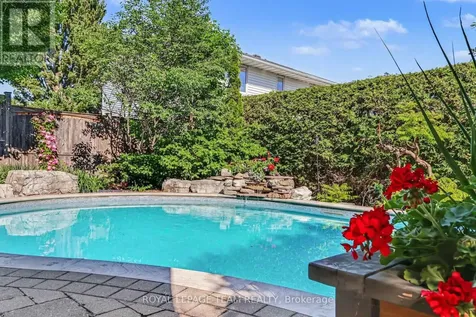 70 Condor Drive Ottawa ON K1V 9C2