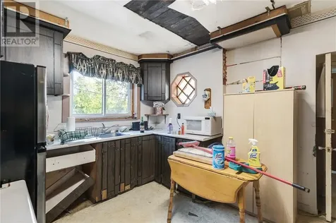 249 Riverside Drive Sudbury ON P3E 1H4