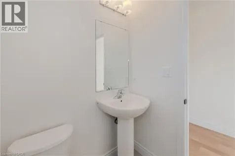 406 Robert Woolner Street Ayr ON N0B 1E0