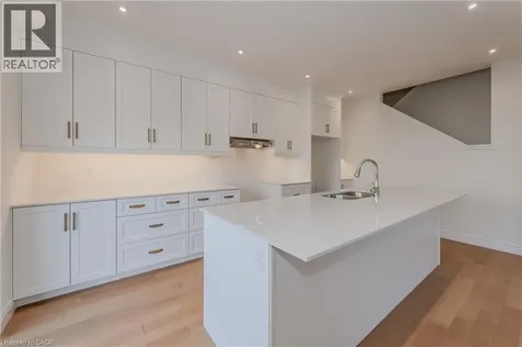 406 Robert Woolner Street Ayr ON N0B 1E0