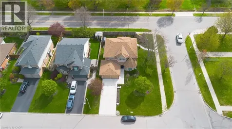 183 Daniels Street Ancaster ON L9G 4Y6