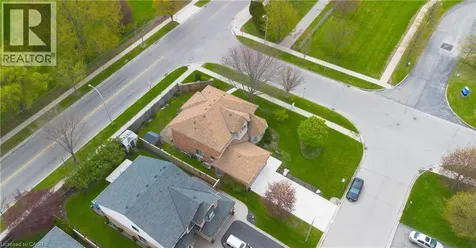 183 Daniels Street Ancaster ON L9G 4Y6
