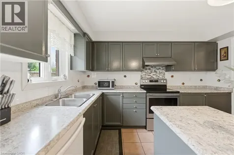 183 Daniels Street Ancaster ON L9G 4Y6