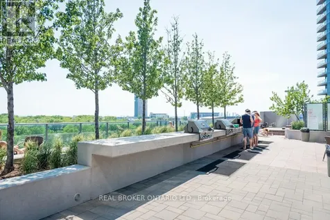 209 Fort York Boulevard Toronto (waterfront Communities) ON M5V 4A1