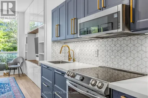 209 Fort York Boulevard Toronto (waterfront Communities) ON M5V 4A1