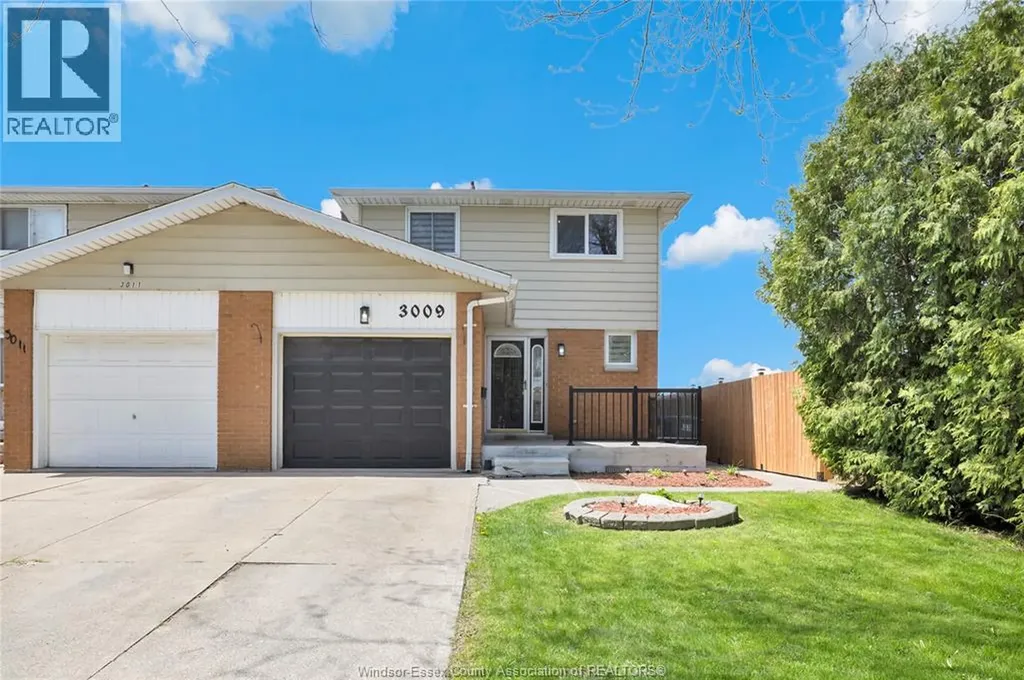 3009 Suffolk Street Windsor ON N8R 1P1