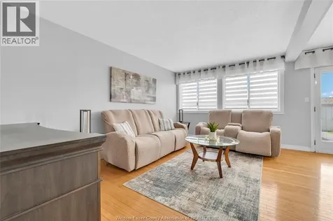 3009 Suffolk Street Windsor ON N8R 1P1