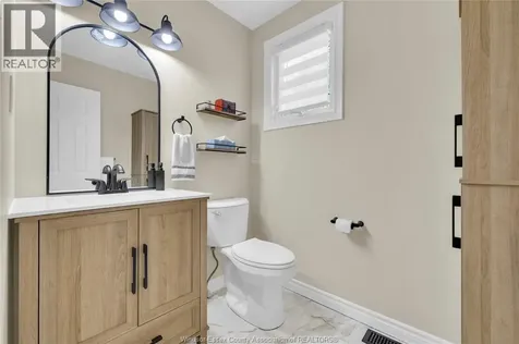 3009 Suffolk Street Windsor ON N8R 1P1