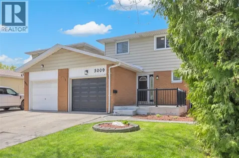 3009 Suffolk Street Windsor ON N8R 1P1