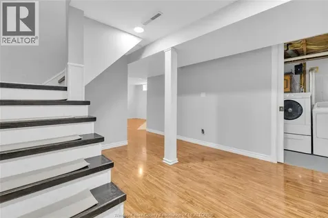 3009 Suffolk Street Windsor ON N8R 1P1