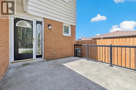 3009 Suffolk Street Windsor ON N8R 1P1