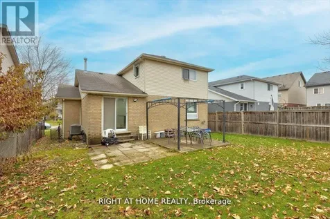 275 Tagge Crescent Kitchener ON N2K 3R7