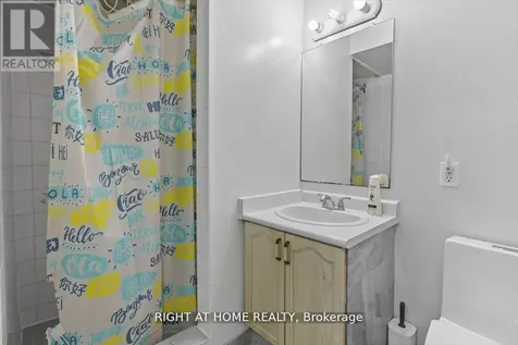 275 Tagge Crescent Kitchener ON N2K 3R7