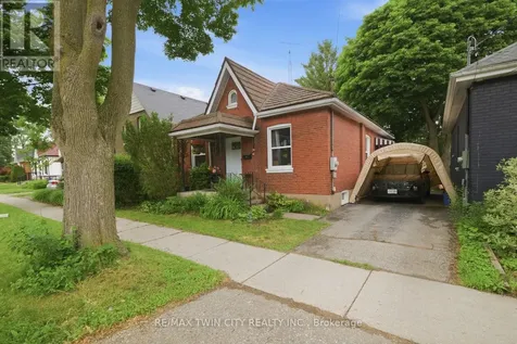 12 Brunswick Street North Brantford ON N3T 1E7