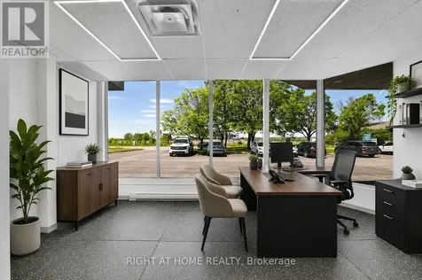 860 Taylor Creek Drive Ottawa ON K1C 1T1