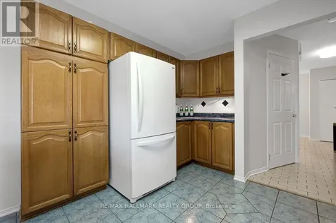 126 Dossetter Way Ottawa ON K1G 4S5
