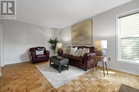 126 Dossetter Way Ottawa ON K1G 4S5