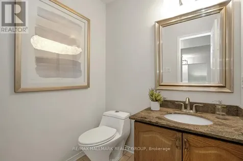 126 Dossetter Way Ottawa ON K1G 4S5