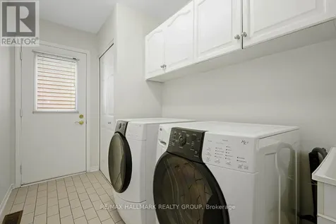 126 Dossetter Way Ottawa ON K1G 4S5