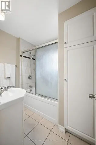 555 Wellington Street North Kitchener ON N2H 5L6