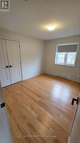 1252 Trenton Avenue Ottawa ON K1Z 8J9