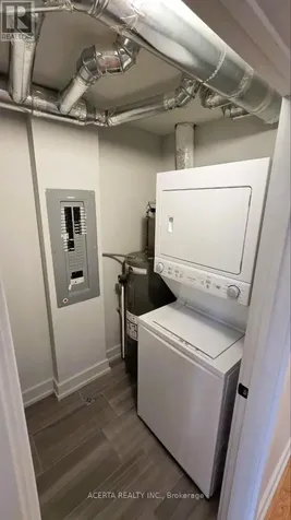 1252 Trenton Avenue Ottawa ON K1Z 8J9