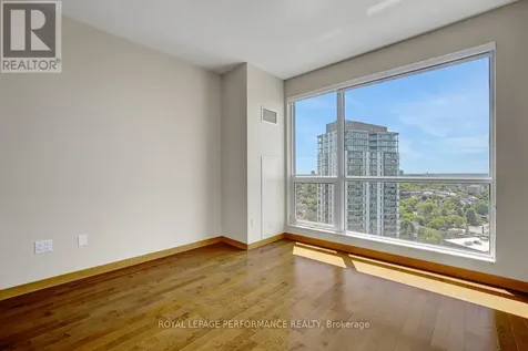 38 Metropole Private Ottawa ON K1Z 1E9