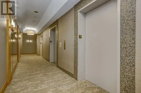 38 Metropole Private Ottawa ON K1Z 1E9