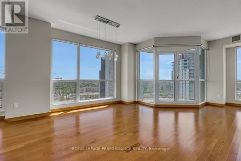 38 Metropole Private Ottawa ON K1Z 1E9