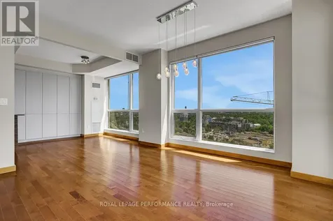 38 Metropole Private Ottawa ON K1Z 1E9
