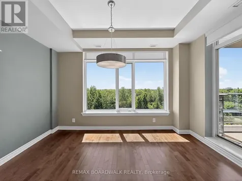 136 Darlington Private Ottawa ON K1V 0X6