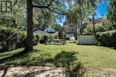 31 Bay Street Stratford ON N5A 4K7
