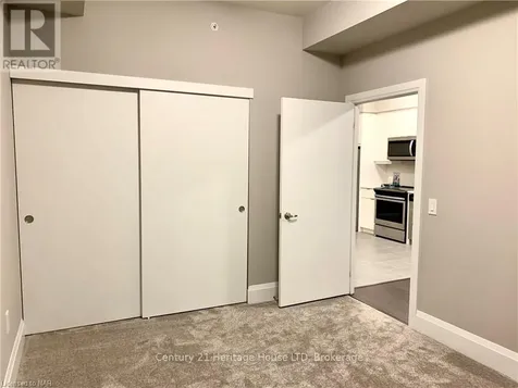 73 Arthur Street South Guelph (st. Patrick's Ward) ON N1E 5K3