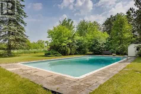2490 Holborn Road East Gwillimbury ON L0G 1R0