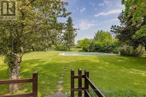 2490 Holborn Road East Gwillimbury ON L0G 1R0