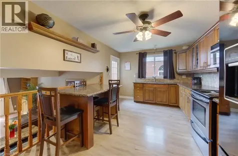 599 Coldstream Drive Waterloo ON N2V 2H3