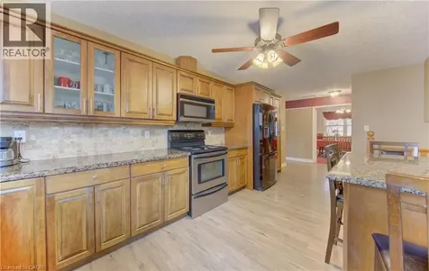 599 Coldstream Drive Waterloo ON N2V 2H3