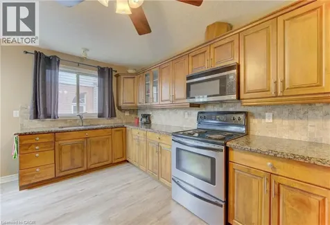 599 Coldstream Drive Waterloo ON N2V 2H3